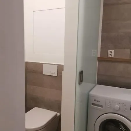 Apartment Ah Cintorinska Modern Free Parking