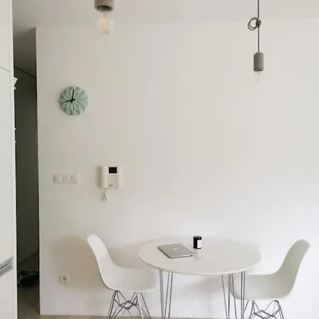 Ah Cintorinska Modern Free Parking Apartment